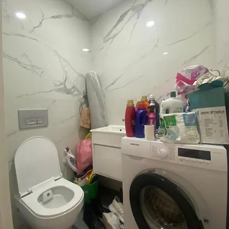 Tadinda,bahceli Ve Sueper Konumda Tasarim Daire Apartament